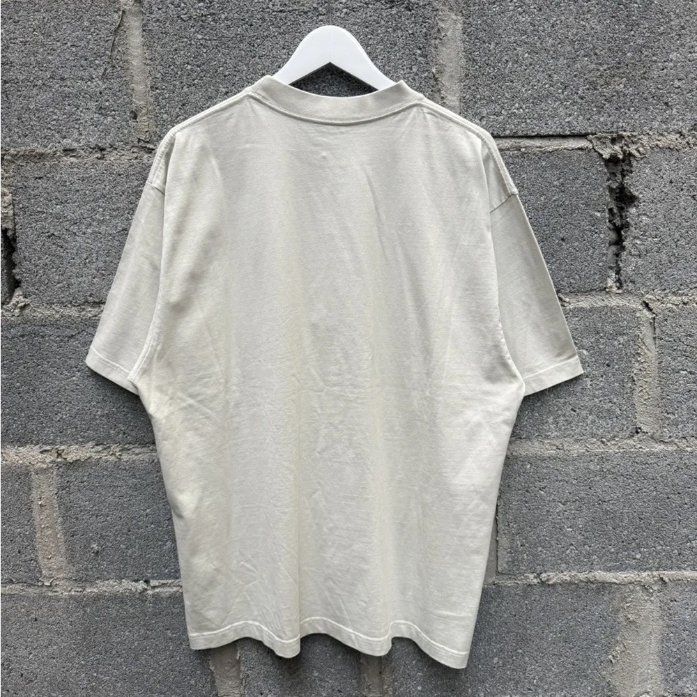 Balenciaga Cream Hamptons T-Shirt - Picture 2 of 7